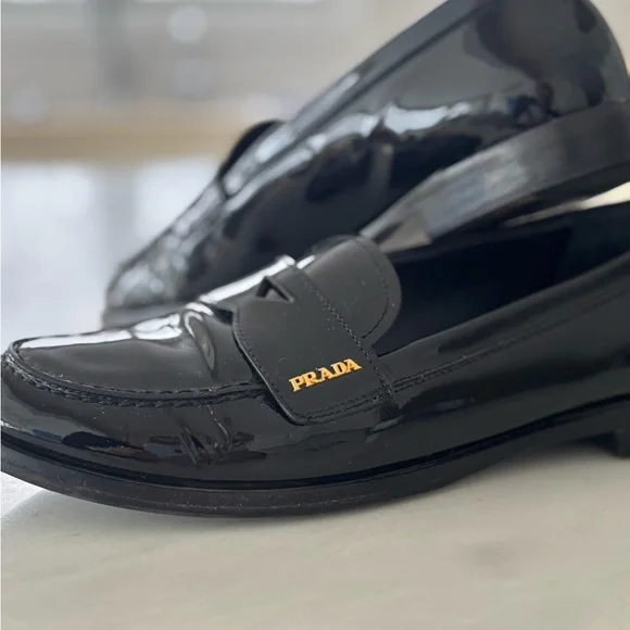 glossy Prada patent leather logo loafers made in Italy - Picture 4 of 16